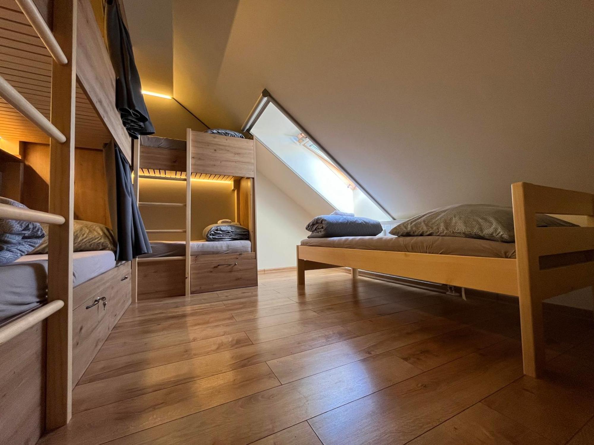Sherpa'S Hostel High Tatras Štrbské Pleso Kültér fotó